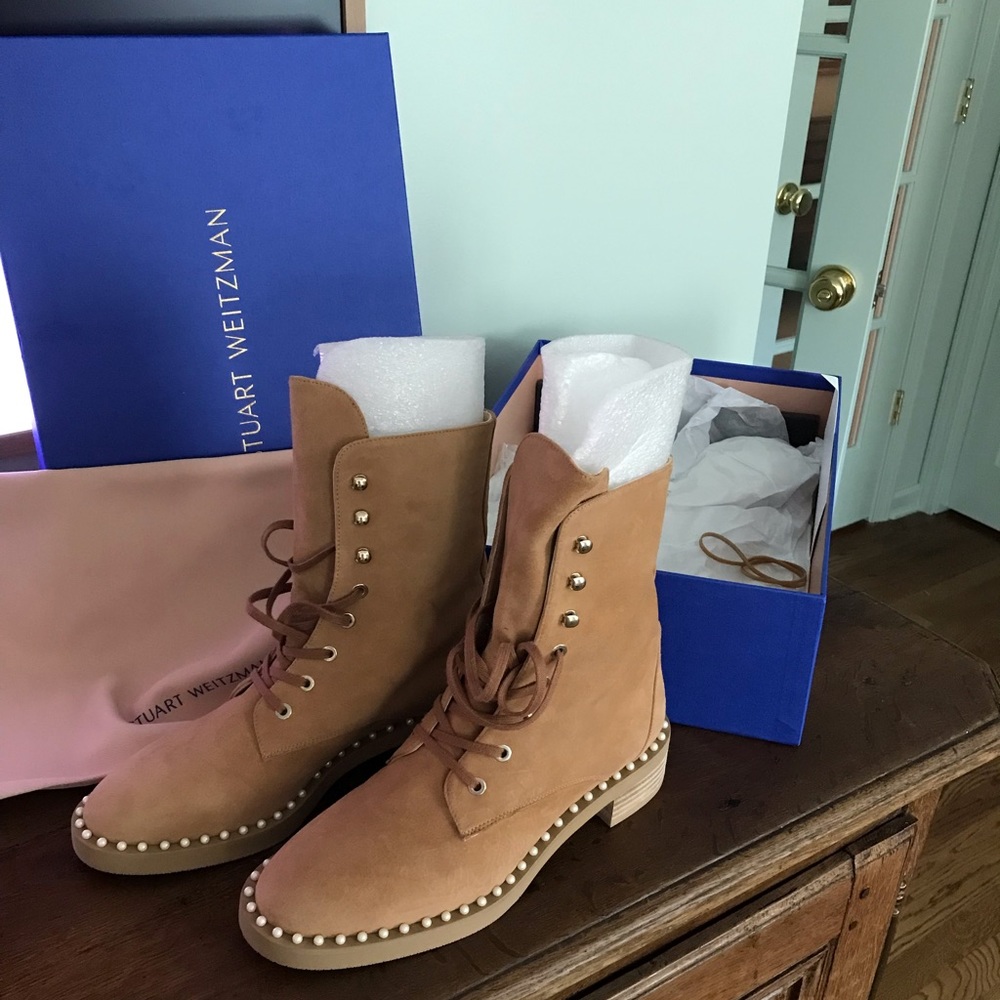 Stuart Weizmann NIB Sondra Tan Suede Boot Combat lace-up with pearls never worn